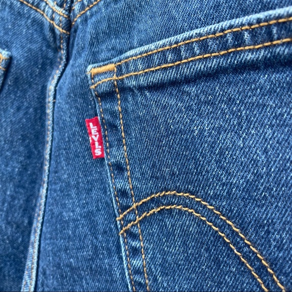 🆕 Levi’s Ribcage High Rise Distressed Denim Short - Picture 6 of 15